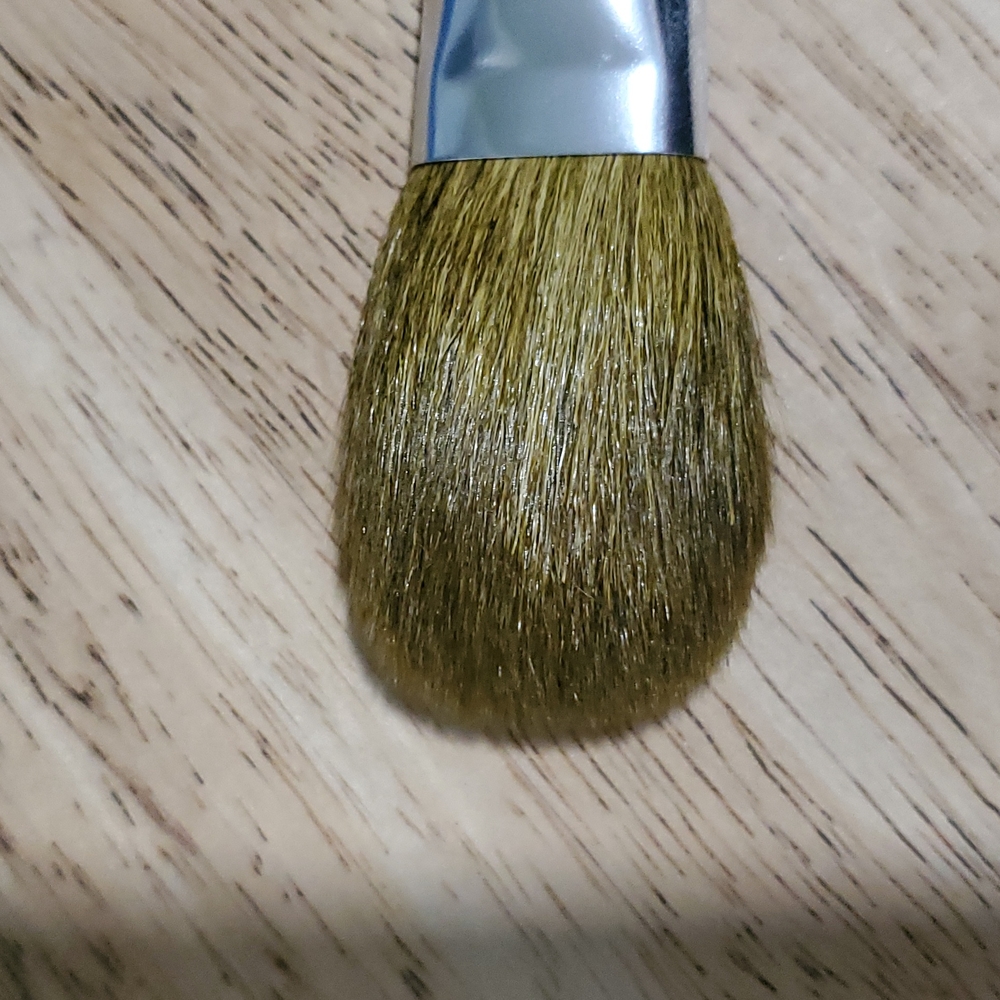 Makeup brush by bare escentuals - Picture 2 of 2